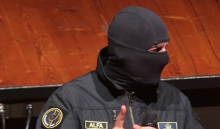 comandante alfa