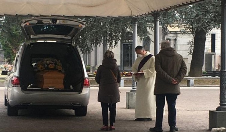 torino funerale coronavirus