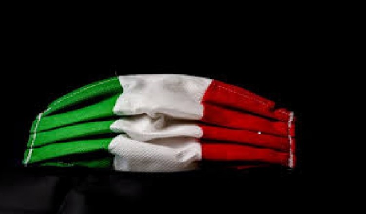 mascherina tricolore...