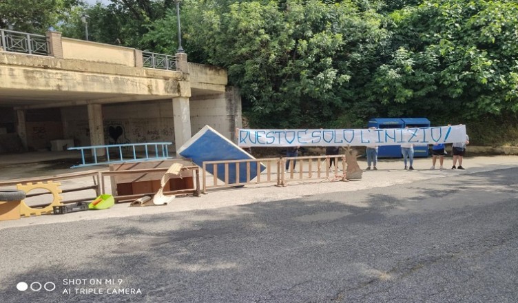 protesta discarica colli