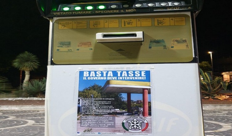 PROTESTA CASAPOUND BENZINA