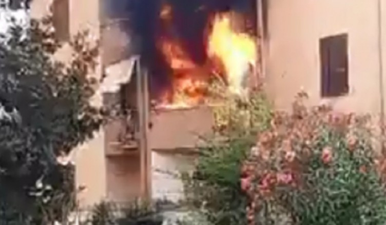incendio piazza fiume fr