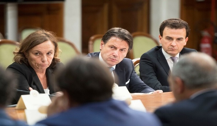 Giuseppe Conte e Luciana Lamorgese incontrano i sindacati della Polizia e dei Vigili del Fuoco