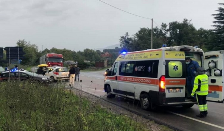incidente anticolana auto moto
