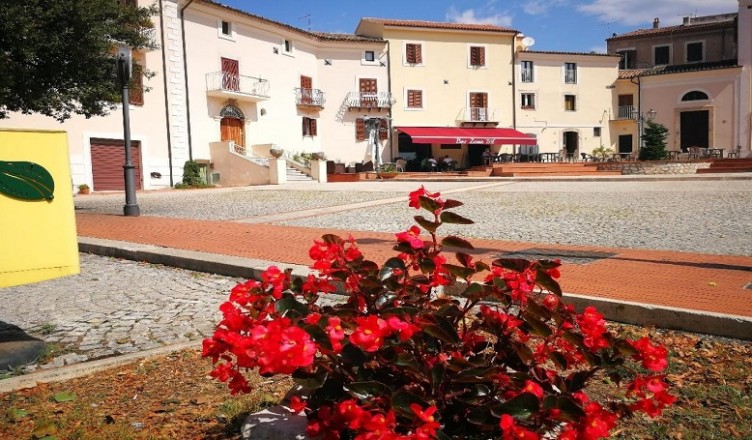 piazza COLLE SAN MAGNO
