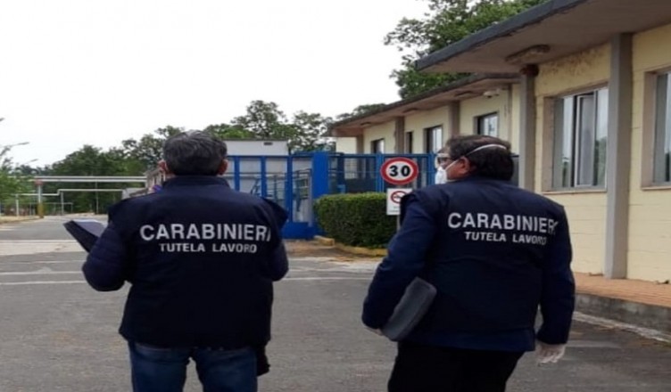 Foto con pettorina tutela lavoro