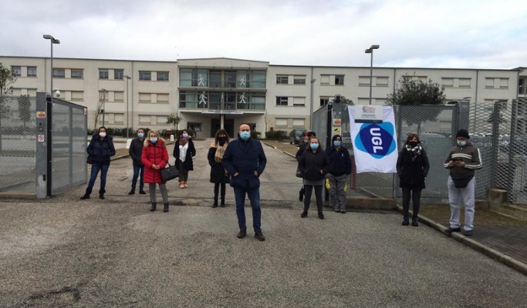 LAVORATORI CASA DELLO STUDENTE DI CASSINO E UGL E CISL