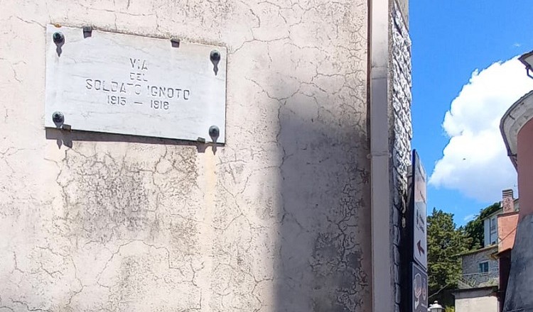 via milite ignoto