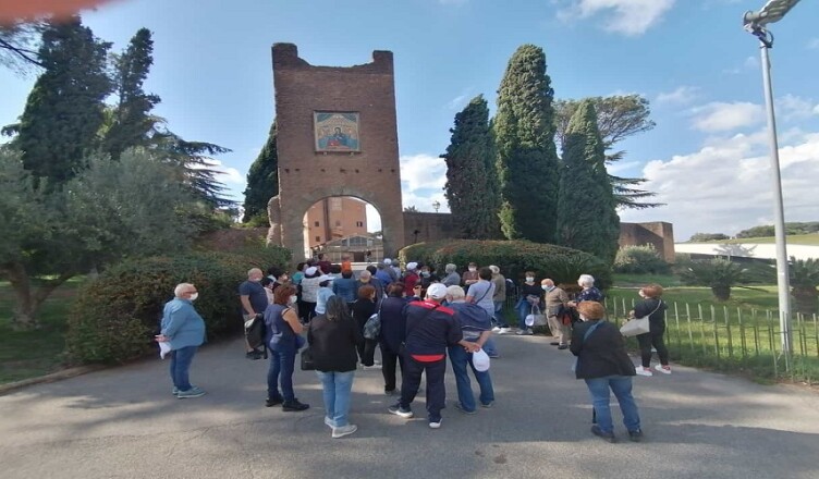 Boville FOTO gita centro anziani Castel Gandolfo (1)
