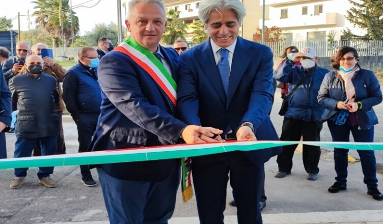 Taglio del nastro