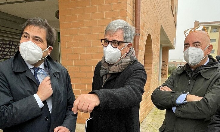 D'Amato al centro vaccinale Cisterna
