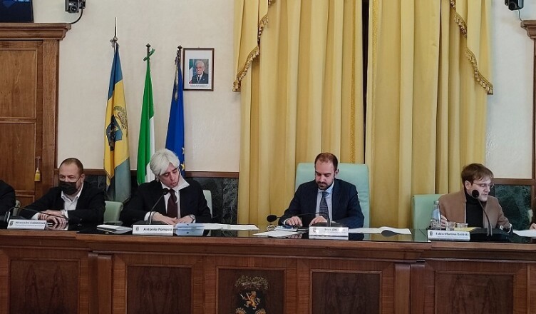 Consiglio 14apr
