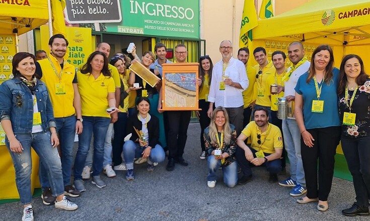 apicoltori in piazza