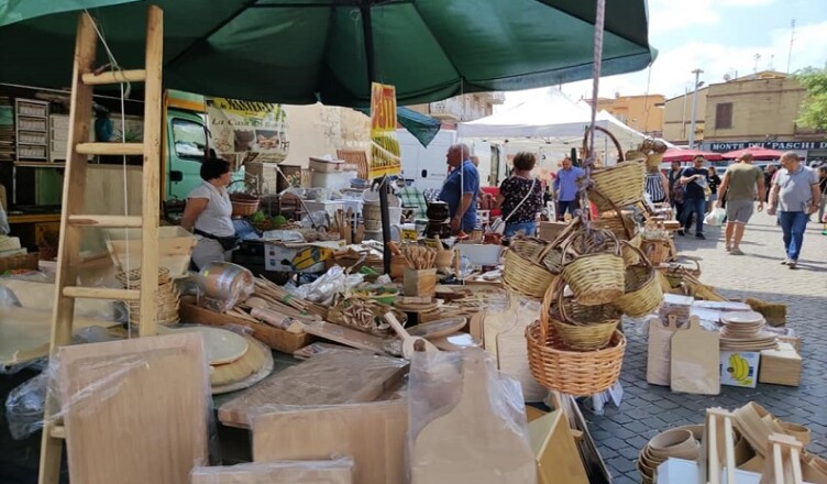 stand_piazza CISTERNA