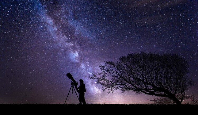 telescopio cielo stelle