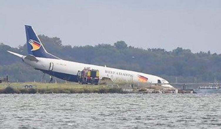 boeing_737_aereo_uscito_di_pista