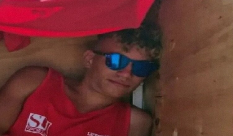 lorenzo muore a 18 anni