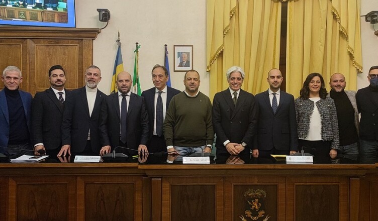 Consiglio 25 novembre