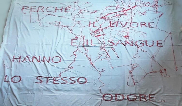 MRIANGEA CALABRESE perchè il livore e il sangue hanno lo stesso odore....