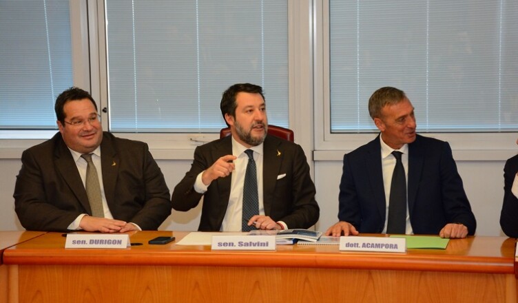 Durigon_salvini_acampora