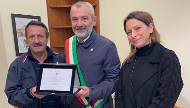 Storico barbiere Ettore Neri va in pensione CORI