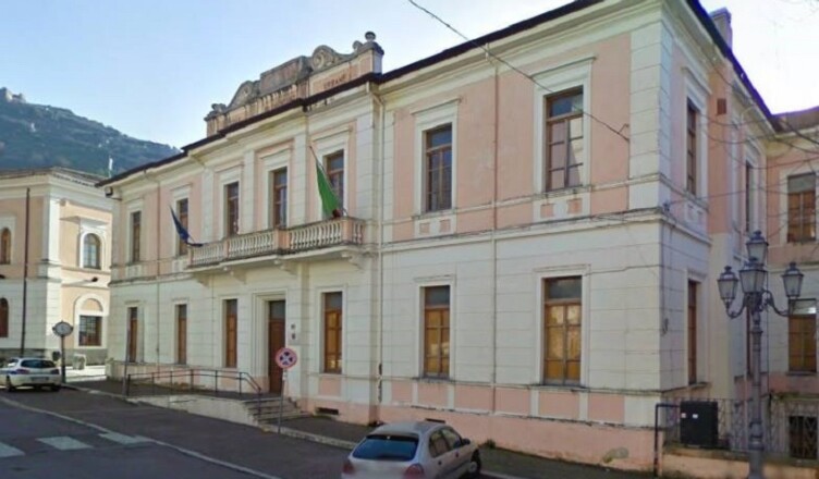 roccasecca-guasto-sulla-condotta-nella-scuola-elementare-d_15219