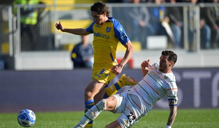 FROSINONE-VENEZIA 3-0