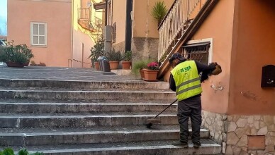Frosinone proseguono pulizia e valorizzazione ornato nel centro storico
