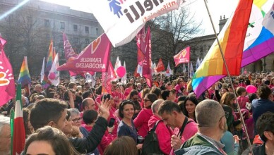 In piazza le famiglie arcobaleno