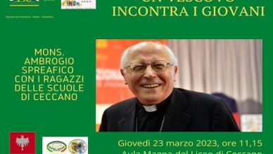 UN VESCOVO INCONTRA I GIOVANI