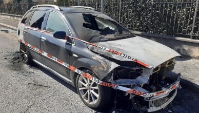 auto in fiamme via barca san domenico sora