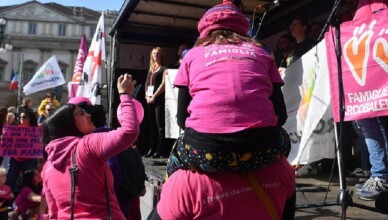 A Savona iscritto all'anagrafe il figlio di due donne
