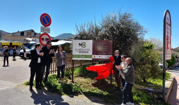 CORI IL MERCATO DEI BORGHI