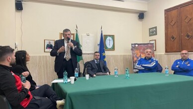 Gianluca Quadrini presiede la presentazione dell’incontro di pugilato presso l’istituto G. Falcone di Colleferro