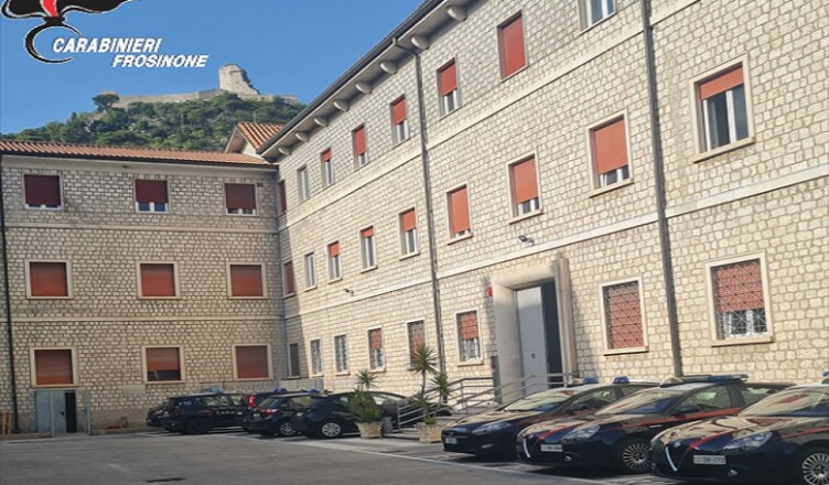 I Carabinieri di Cassino hanno eseguito un’ordinanza di applicazione di misura cautelare personale nei confronti di un 45enne