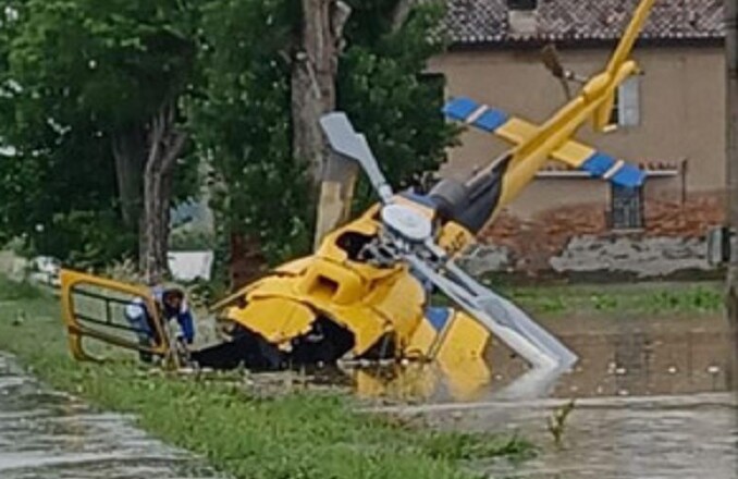 Elicottero precipita nel Ravennate