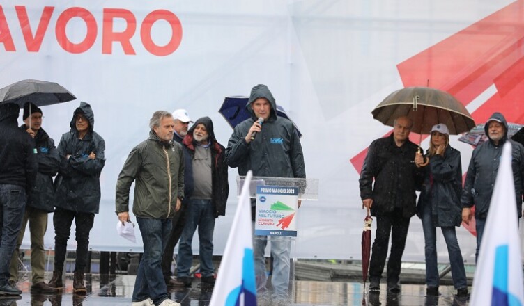 Giuliano I° maggio Napoli