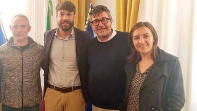Il Sindaco De Meis, la sua Giunta ed il Presidente della Provincia Di Stefano