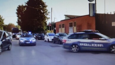 polizia fr..