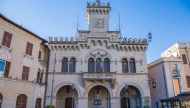 FIUGGI COMUNE PALAZZO COMUNALE