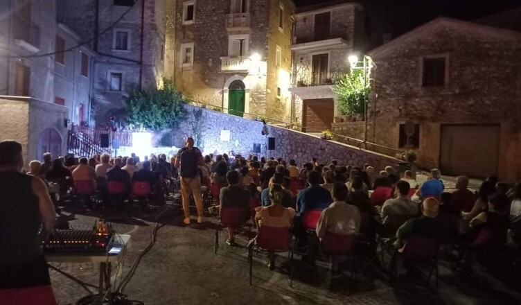 ALESSANDRO MARCUCCILLI HA PRESENTATO IL SUO LIBRO, “ROCCASECCA. STORIA; MEMORIA, IDENTITÀ”
