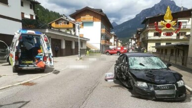 Auto travolge famiglia DOLOMITI
