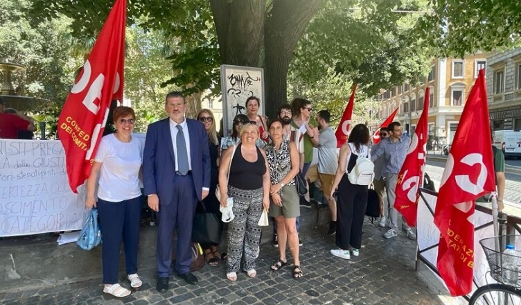 Sciopero nazionale per i lavoratori che svolgono attività a beneficio dei Tribunali. Al loro fianco Gianluca Quadrini