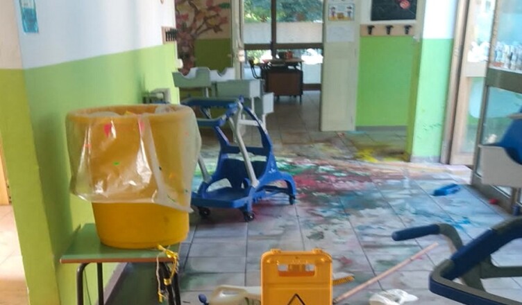 Vandali Scuola Cambellotti 2