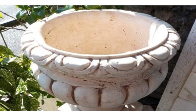 depredata tomba al cimitero