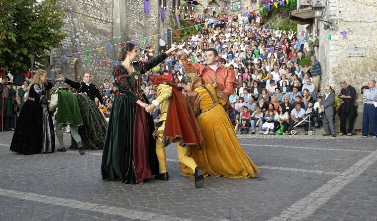Compagnia Rinascimentale Tres Lusores - Sermoneta, Belvedere (foto Franco Alessi)