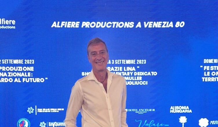 Festival di Venezia Acampora alla Mostra Internazionale d'Arte Cinematografica