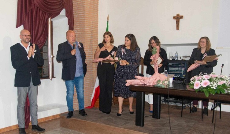 OTTOBRE ROSA SGURGOLA...