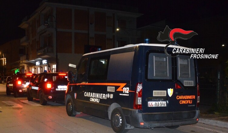 Blitz antidroga all'alba dei Carabinieri