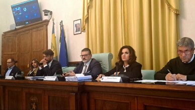 Consiglio provinciale. Gianluca Quadrini coordina la seduta con l’approvazione di tutti i punti all’ordine del giorno.